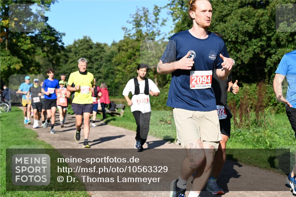 27.09.2026 - 35. Volkslauf durch das schöne Alstertal Dr. Thomas Lammeyer http://msf.ph/oto/10563329 27.09.2026 10:26:34 Laufen 2956, 2094, 02 meine-sportfotos.de