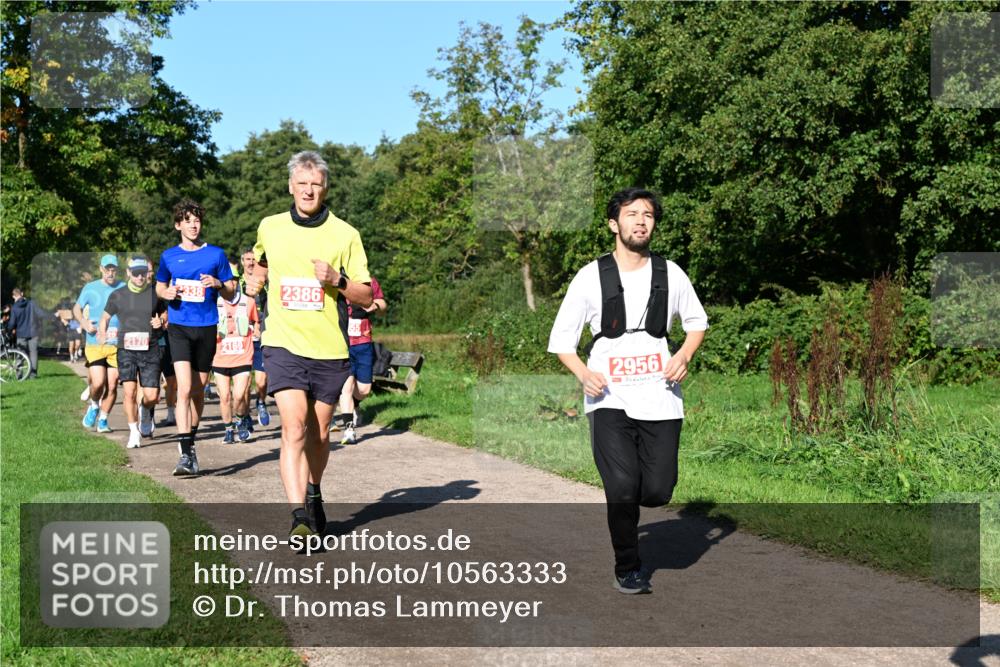 27.09.2026 - 35. Volkslauf durch das schöne Alstertal Dr. Thomas Lammeyer http://msf.ph/oto/10563333 27.09.2026 10:26:34 Laufen 338, 2386, 2170, 2169, 2956 meine-sportfotos.de