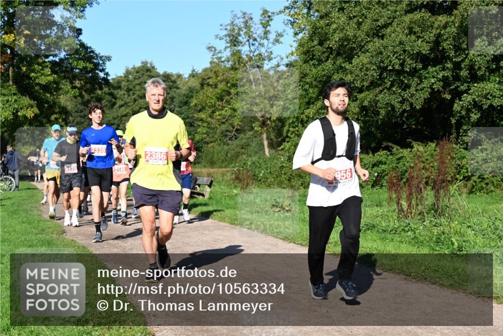 27.09.2026 - 35. Volkslauf durch das schöne Alstertal Dr. Thomas Lammeyer http://msf.ph/oto/10563334 27.09.2026 10:26:35 Laufen 2170, 2338, 2169, 2386, 956 meine-sportfotos.de