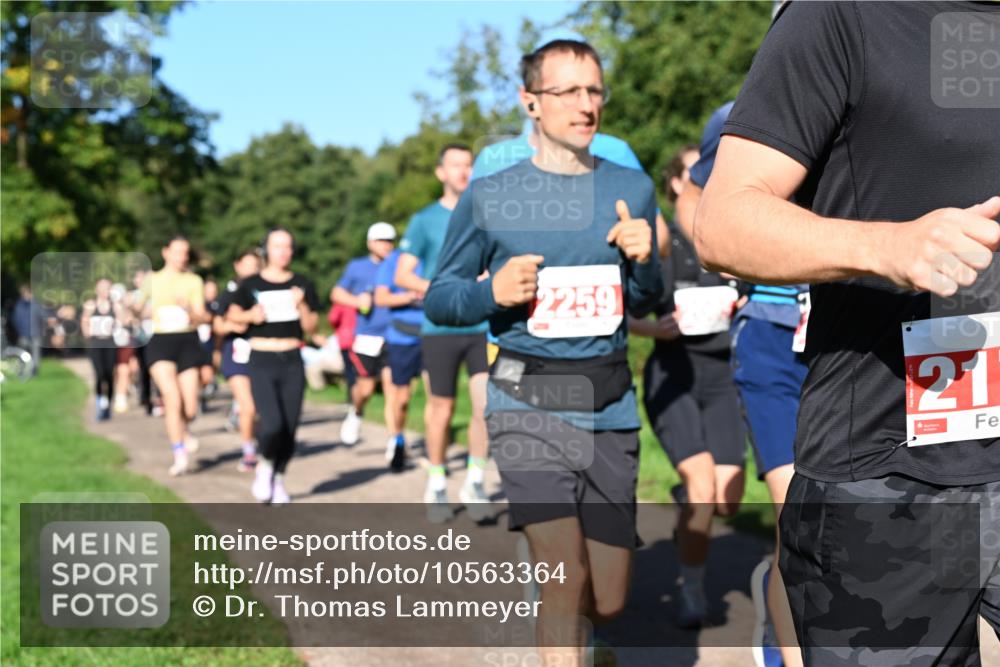 27.09.2026 - 35. Volkslauf durch das schöne Alstertal Dr. Thomas Lammeyer http://msf.ph/oto/10563364 27.09.2026 10:26:40 Laufen 2259, 21 meine-sportfotos.de