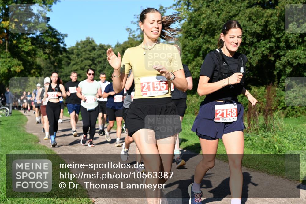 27.09.2026 - 35. Volkslauf durch das schöne Alstertal Dr. Thomas Lammeyer http://msf.ph/oto/10563387 27.09.2026 10:26:43 Laufen 2155, 2158 meine-sportfotos.de