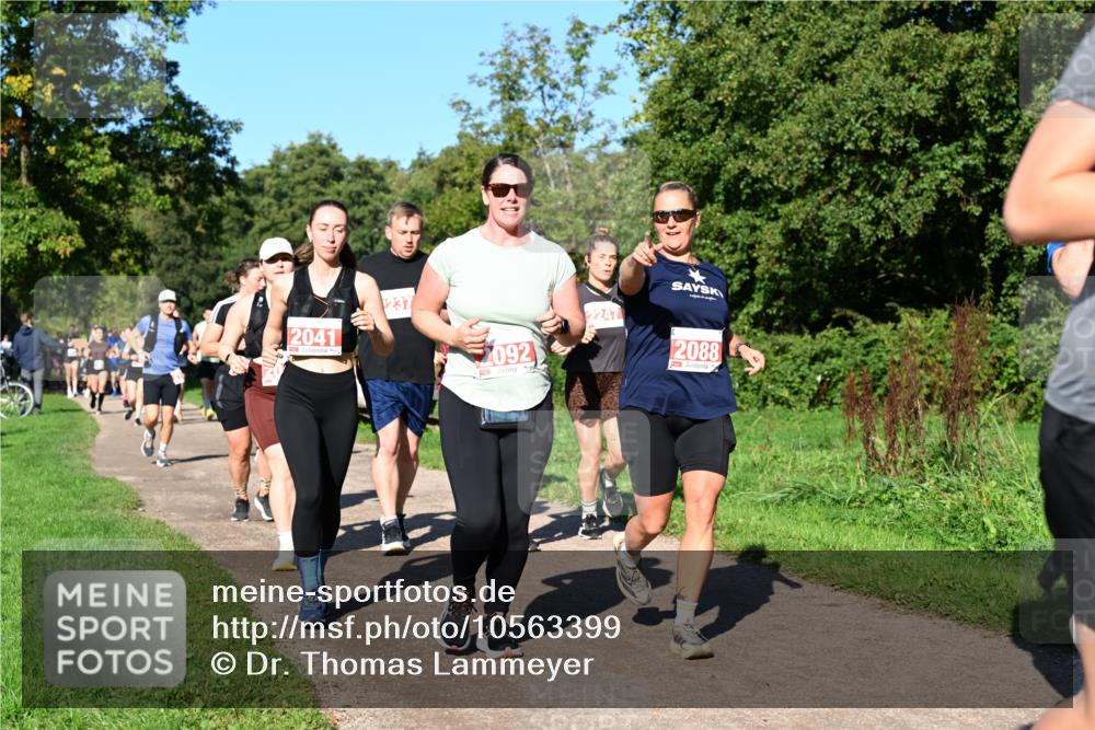 27.09.2026 - 35. Volkslauf durch das schöne Alstertal Dr. Thomas Lammeyer http://msf.ph/oto/10563399 27.09.2026 10:26:46 Laufen 2041, 237, 092, 2247, 2088, 4 meine-sportfotos.de