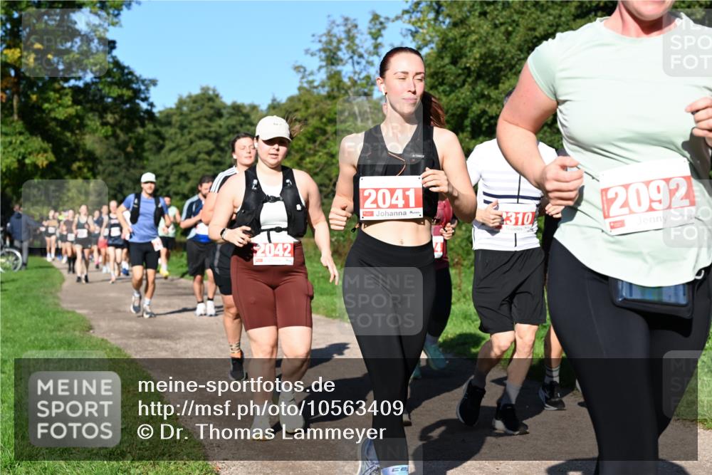 27.09.2026 - 35. Volkslauf durch das schöne Alstertal Dr. Thomas Lammeyer http://msf.ph/oto/10563409 27.09.2026 10:26:47 Laufen 2042, 2041, 310, 2092 meine-sportfotos.de