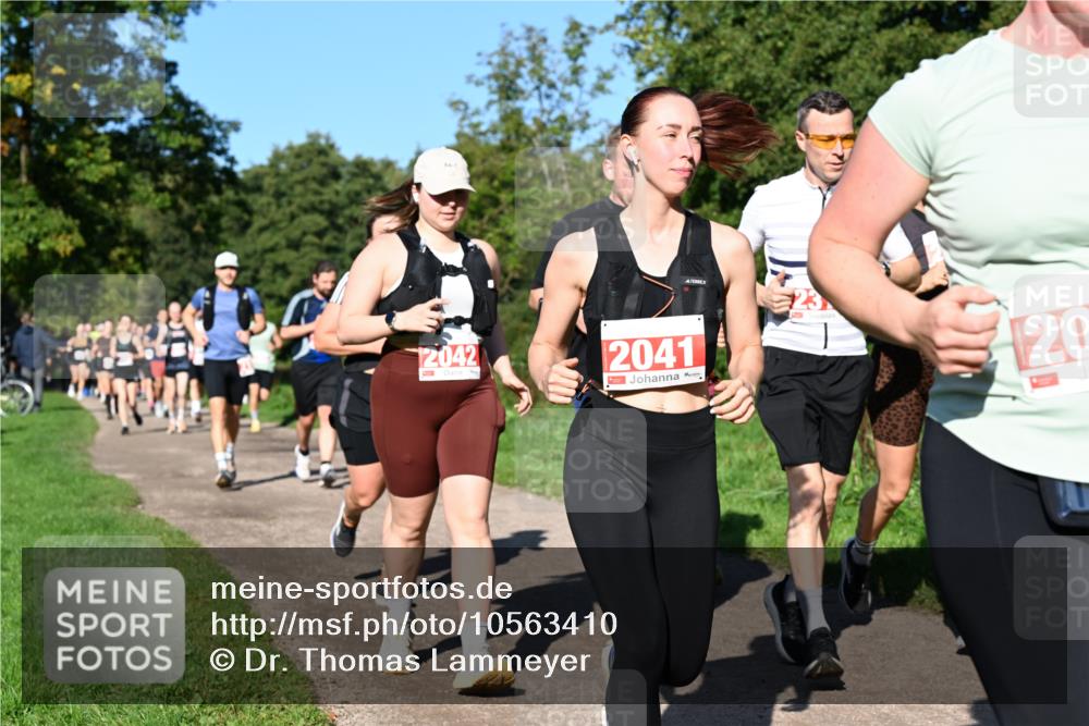 27.09.2026 - 35. Volkslauf durch das schöne Alstertal Dr. Thomas Lammeyer http://msf.ph/oto/10563410 27.09.2026 10:26:47 Laufen 2042, 2041, 20 meine-sportfotos.de