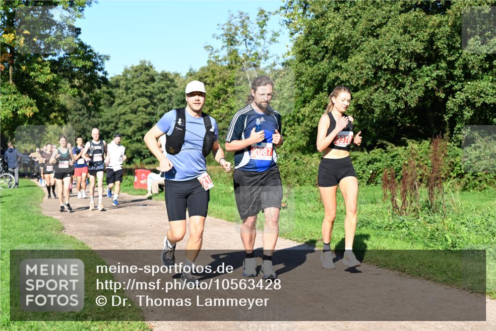 27.09.2026 - 35. Volkslauf durch das schöne Alstertal Dr. Thomas Lammeyer http://msf.ph/oto/10563428 27.09.2026 10:26:50 Laufen 2087, 2378 meine-sportfotos.de
