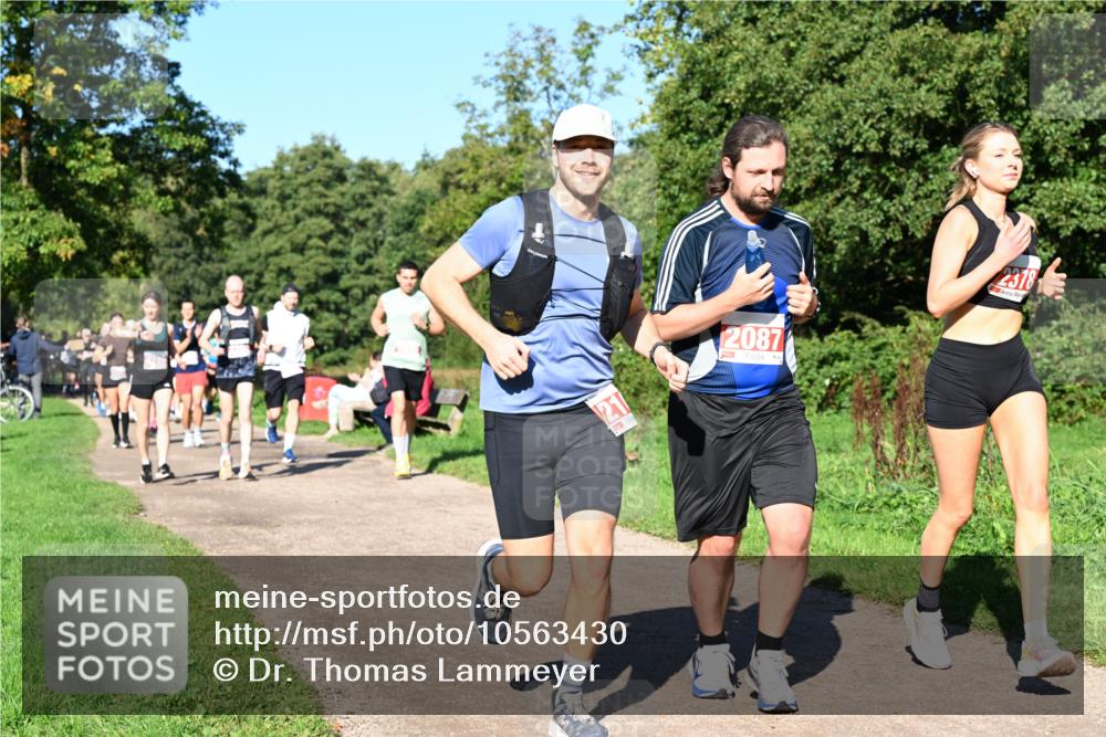 27.09.2026 - 35. Volkslauf durch das schöne Alstertal Dr. Thomas Lammeyer http://msf.ph/oto/10563430 27.09.2026 10:26:51 Laufen 21, 2087, 2378 meine-sportfotos.de