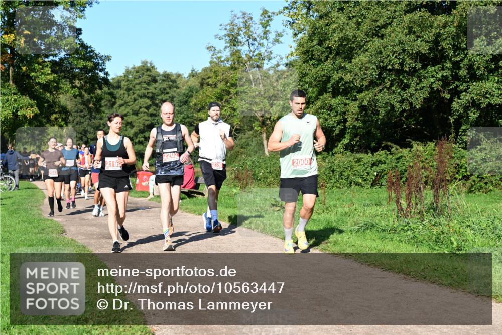 27.09.2026 - 35. Volkslauf durch das schöne Alstertal Dr. Thomas Lammeyer http://msf.ph/oto/10563447 27.09.2026 10:26:54 Laufen 219, 2398, 2000 meine-sportfotos.de