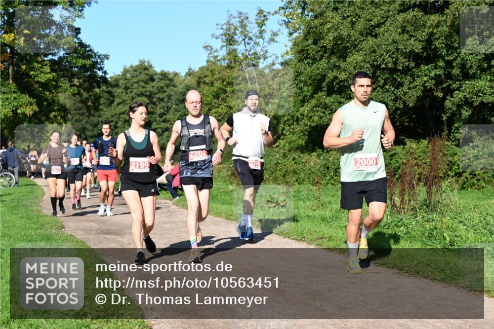 27.09.2026 - 35. Volkslauf durch das schöne Alstertal Dr. Thomas Lammeyer http://msf.ph/oto/10563451 27.09.2026 10:26:54 Laufen 2199, 2202, 2000, 2398 meine-sportfotos.de