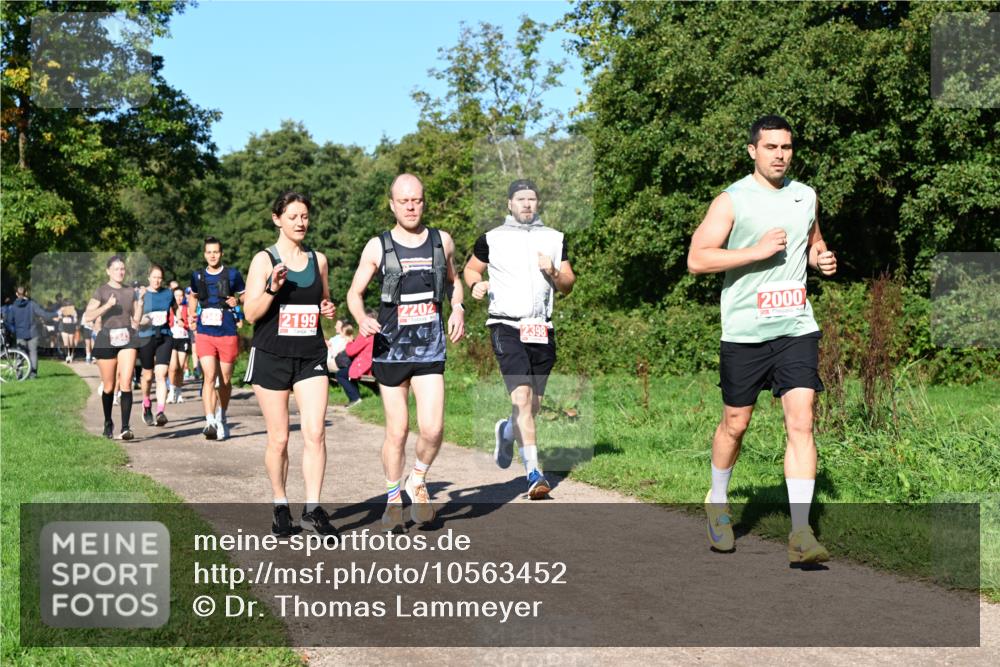 27.09.2026 - 35. Volkslauf durch das schöne Alstertal Dr. Thomas Lammeyer http://msf.ph/oto/10563452 27.09.2026 10:26:54 Laufen 2199, 2202, 2000, 2398 meine-sportfotos.de