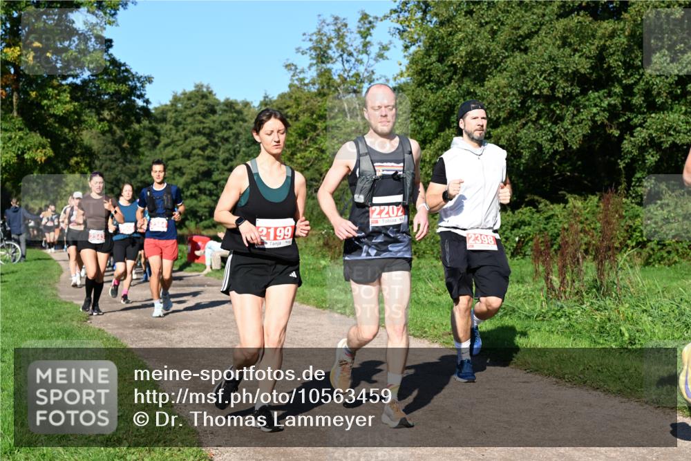 27.09.2026 - 35. Volkslauf durch das schöne Alstertal Dr. Thomas Lammeyer http://msf.ph/oto/10563459 27.09.2026 10:26:55 Laufen 2343, 2199, 2202, 2398 meine-sportfotos.de