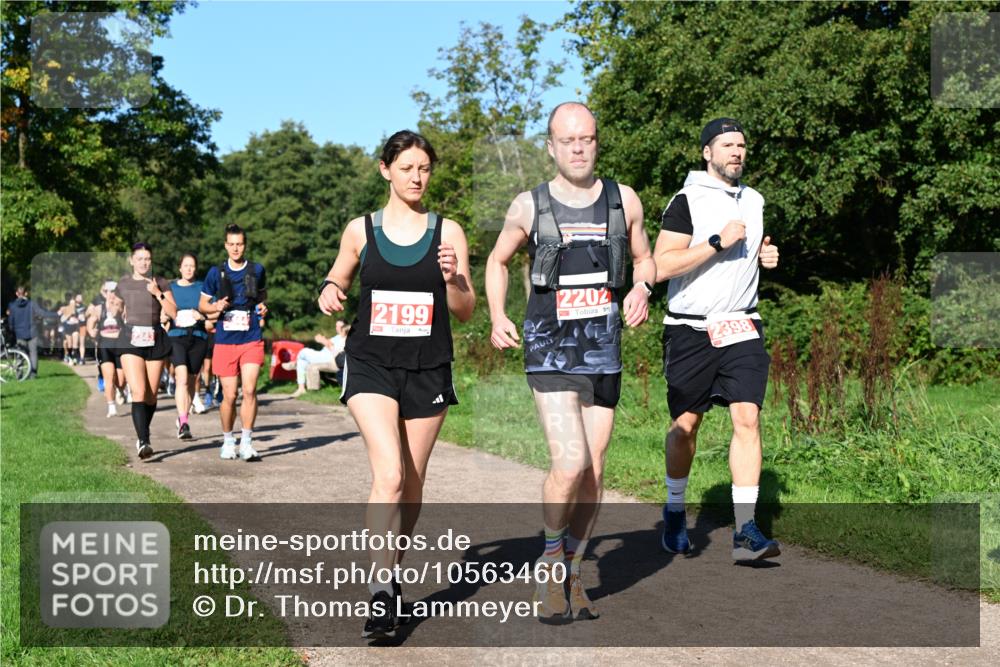 27.09.2026 - 35. Volkslauf durch das schöne Alstertal Dr. Thomas Lammeyer http://msf.ph/oto/10563460 27.09.2026 10:26:55 Laufen  meine-sportfotos.de