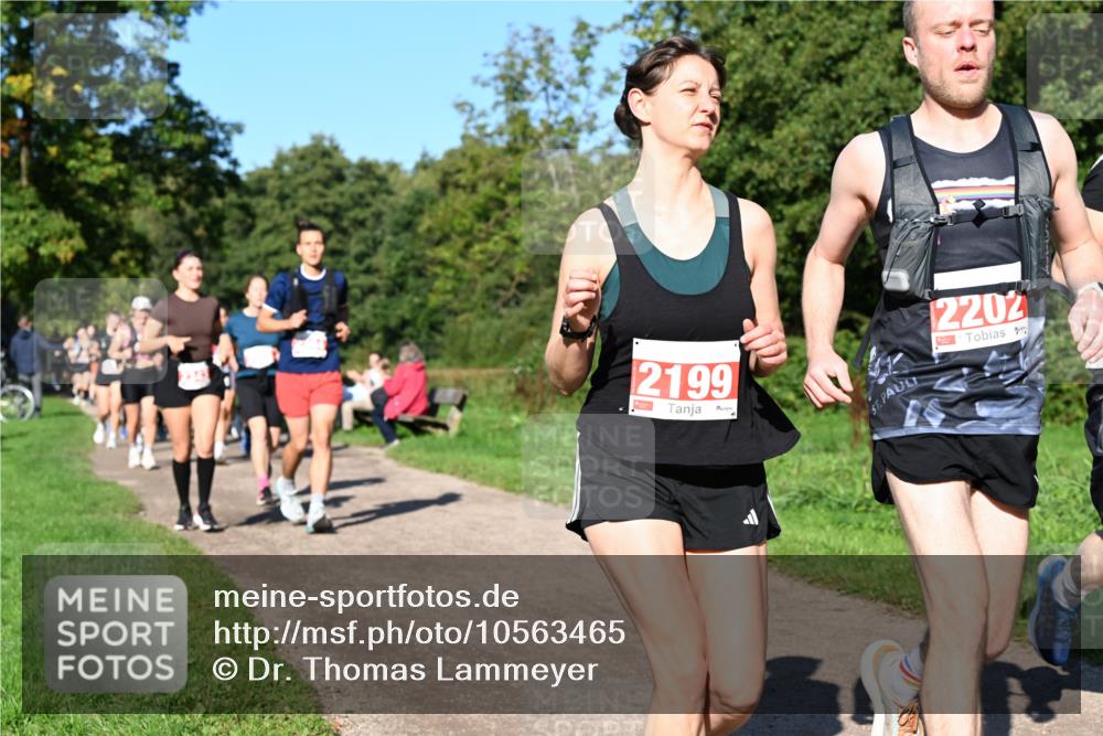 27.09.2026 - 35. Volkslauf durch das schöne Alstertal Dr. Thomas Lammeyer http://msf.ph/oto/10563465 27.09.2026 10:26:56 Laufen 2199, 2202 meine-sportfotos.de