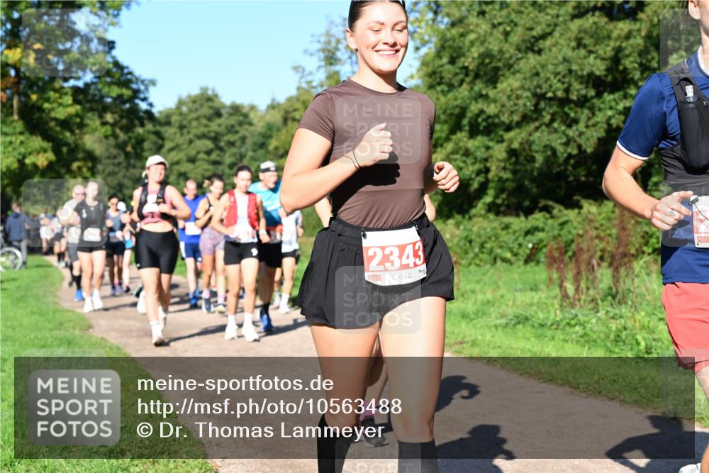 27.09.2026 - 35. Volkslauf durch das schöne Alstertal Dr. Thomas Lammeyer http://msf.ph/oto/10563488 27.09.2026 10:27:00 Laufen 2343 meine-sportfotos.de