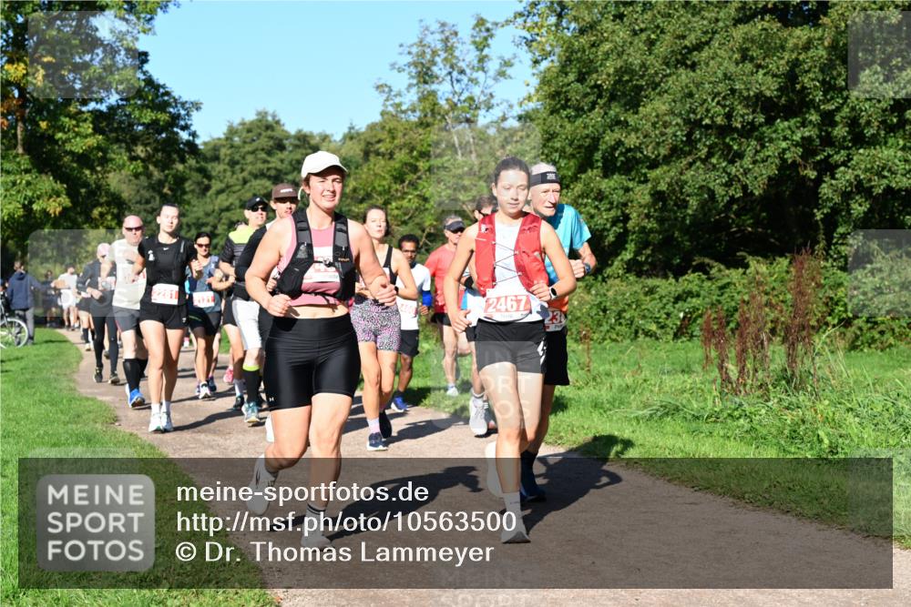27.09.2026 - 35. Volkslauf durch das schöne Alstertal Dr. Thomas Lammeyer http://msf.ph/oto/10563500 27.09.2026 10:27:02 Laufen 2281, 12467, 23 meine-sportfotos.de