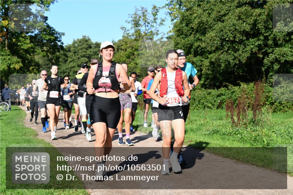 27.09.2026 - 35. Volkslauf durch das schöne Alstertal Dr. Thomas Lammeyer http://msf.ph/oto/10563501 27.09.2026 10:27:02 Laufen 2281, 467 meine-sportfotos.de