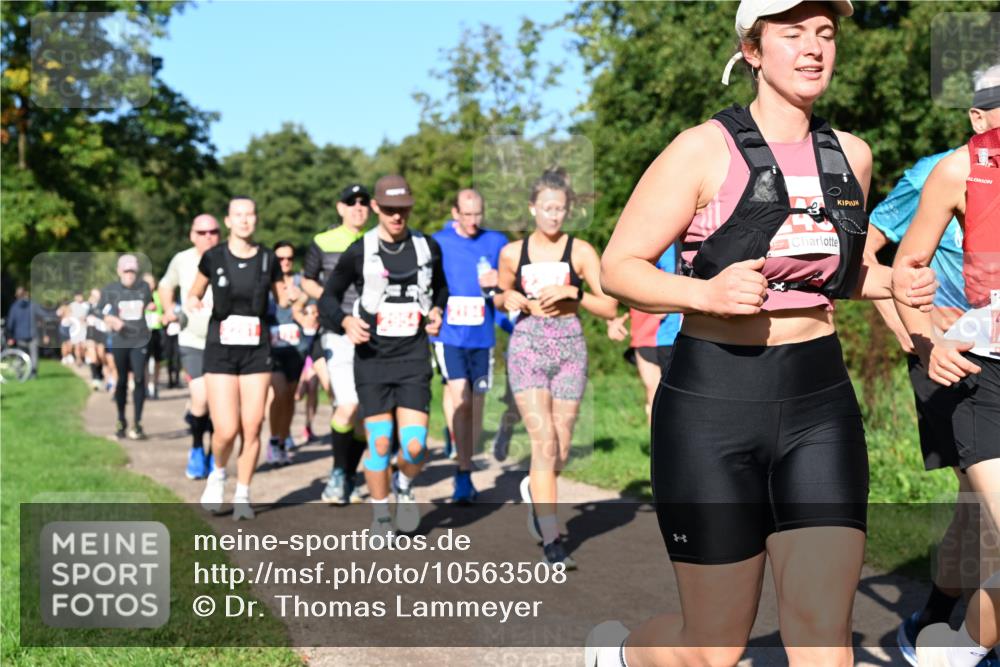 27.09.2026 - 35. Volkslauf durch das schöne Alstertal Dr. Thomas Lammeyer http://msf.ph/oto/10563508 27.09.2026 10:27:03 Laufen  meine-sportfotos.de