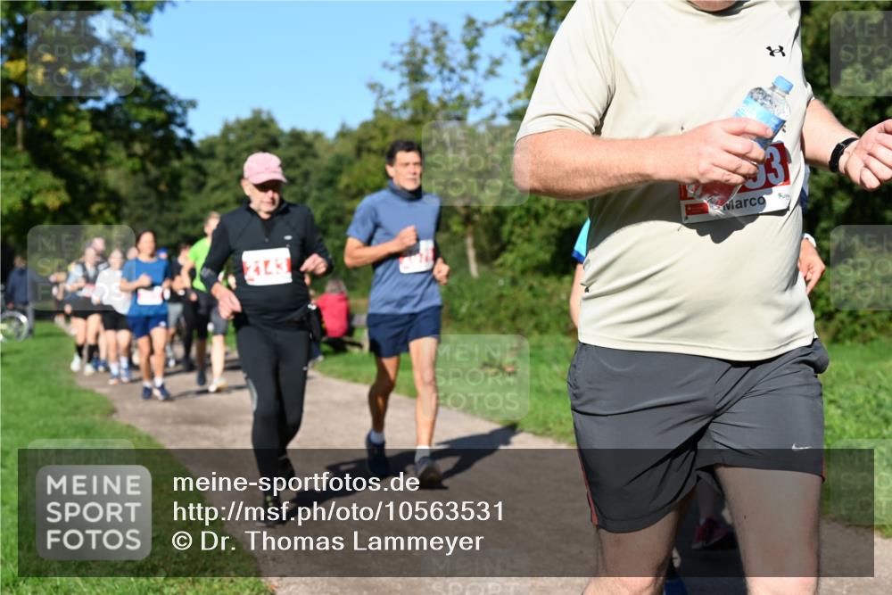 27.09.2026 - 35. Volkslauf durch das schöne Alstertal Dr. Thomas Lammeyer http://msf.ph/oto/10563531 27.09.2026 10:27:08 Laufen 2143, 8 meine-sportfotos.de