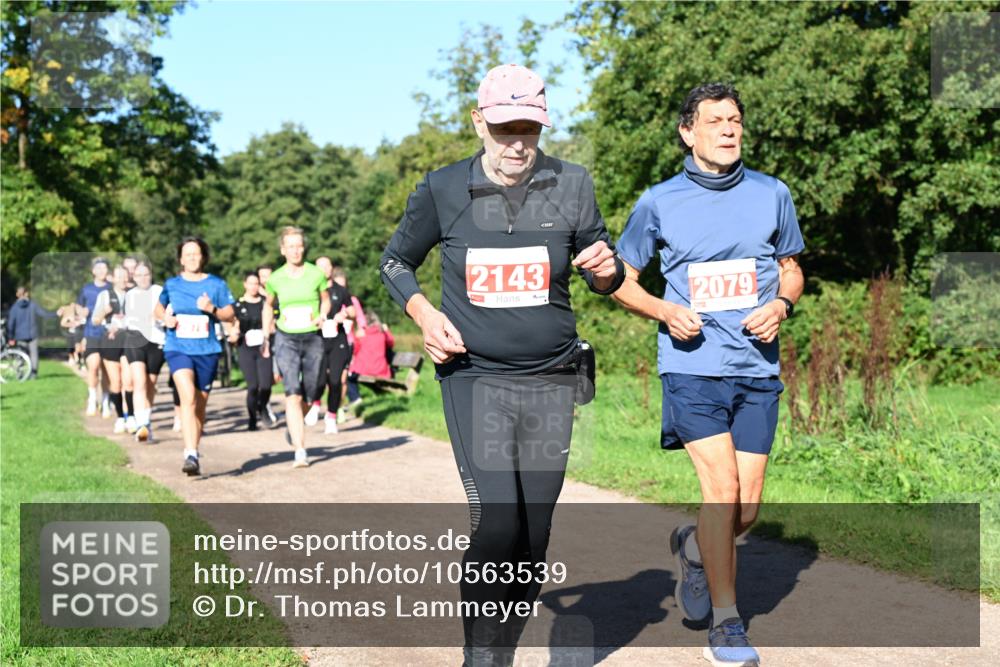 27.09.2026 - 35. Volkslauf durch das schöne Alstertal Dr. Thomas Lammeyer http://msf.ph/oto/10563539 27.09.2026 10:27:09 Laufen 2143, 2079 meine-sportfotos.de