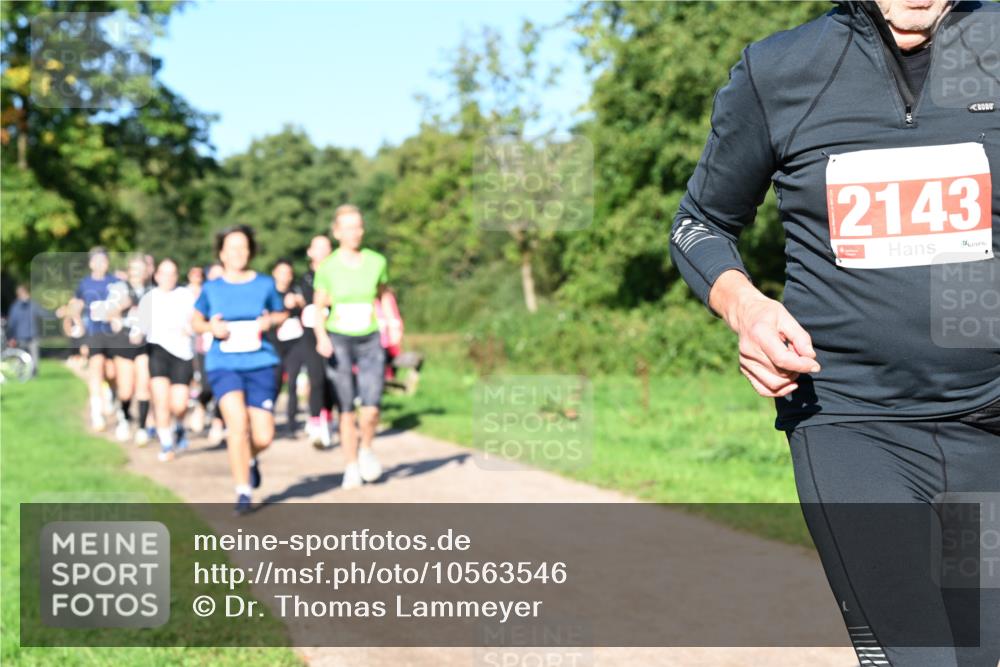 27.09.2026 - 35. Volkslauf durch das schöne Alstertal Dr. Thomas Lammeyer http://msf.ph/oto/10563546 27.09.2026 10:27:10 Laufen 2143 meine-sportfotos.de