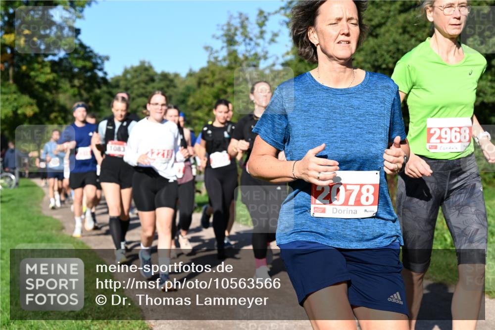 27.09.2026 - 35. Volkslauf durch das schöne Alstertal Dr. Thomas Lammeyer http://msf.ph/oto/10563566 27.09.2026 10:27:13 Laufen 2078, 2968 meine-sportfotos.de