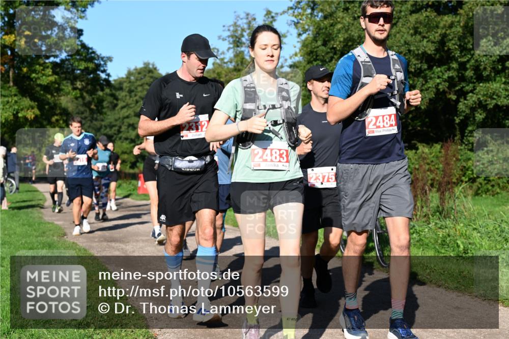 27.09.2026 - 35. Volkslauf durch das schöne Alstertal Dr. Thomas Lammeyer http://msf.ph/oto/10563599 27.09.2026 10:27:19 Laufen 2312, 2483, 2375, 12, 2484 meine-sportfotos.de