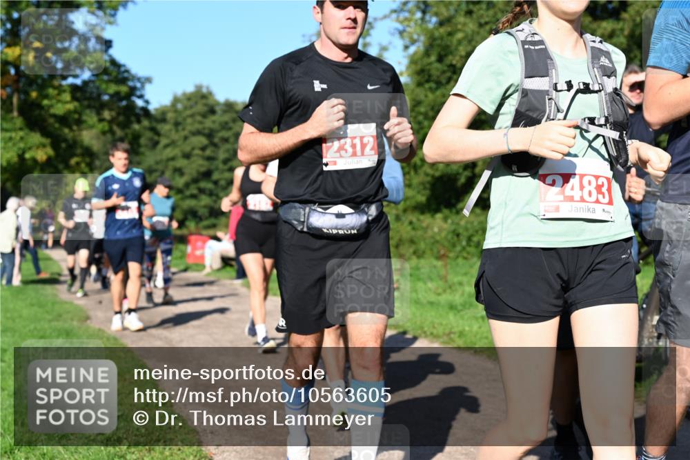 27.09.2026 - 35. Volkslauf durch das schöne Alstertal Dr. Thomas Lammeyer http://msf.ph/oto/10563605 27.09.2026 10:27:19 Laufen 2312, 2483 meine-sportfotos.de