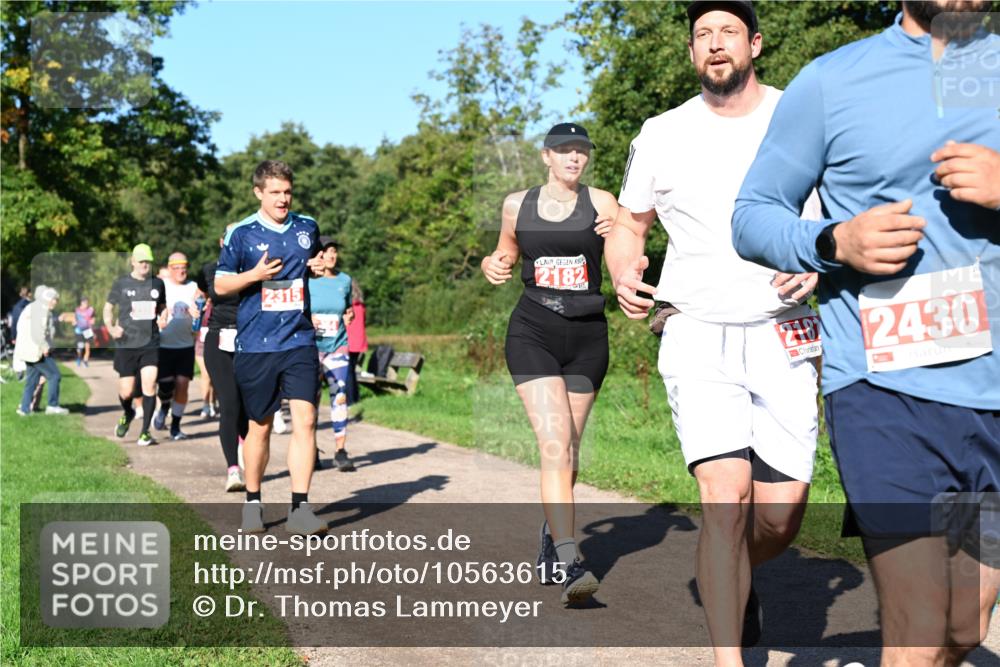 27.09.2026 - 35. Volkslauf durch das schöne Alstertal Dr. Thomas Lammeyer http://msf.ph/oto/10563615 27.09.2026 10:27:21 Laufen 2315, 2182, 2430 meine-sportfotos.de