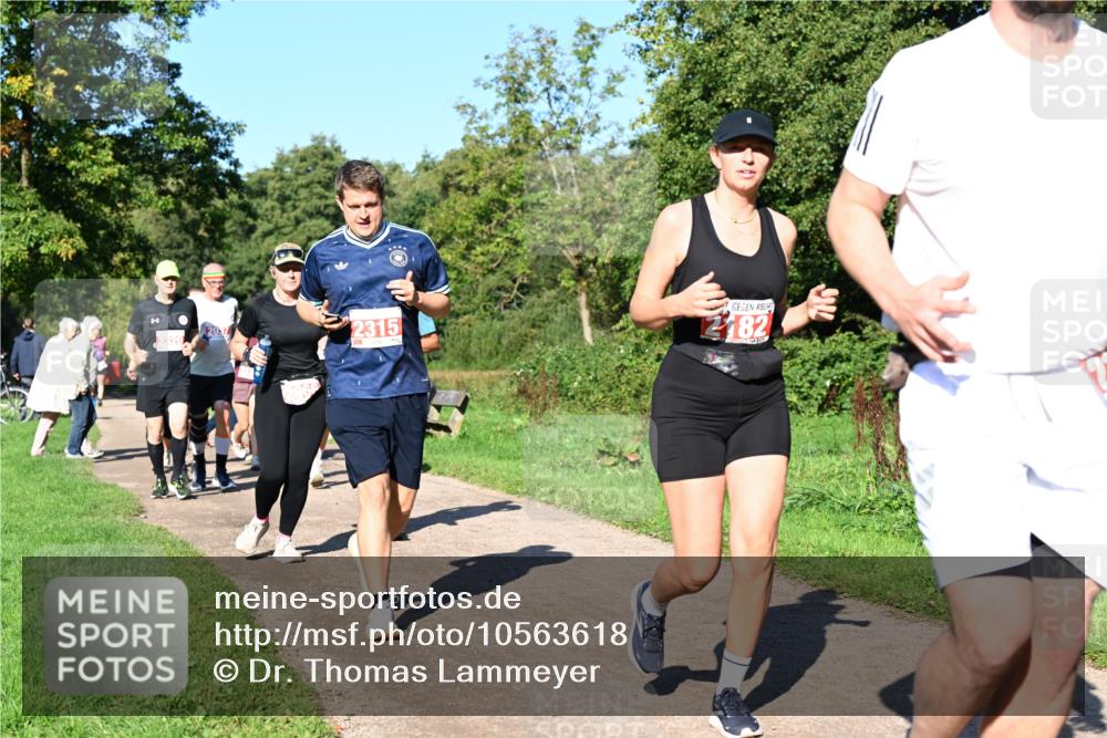 27.09.2026 - 35. Volkslauf durch das schöne Alstertal Dr. Thomas Lammeyer http://msf.ph/oto/10563618 27.09.2026 10:27:21 Laufen 207, 2315, 182 meine-sportfotos.de