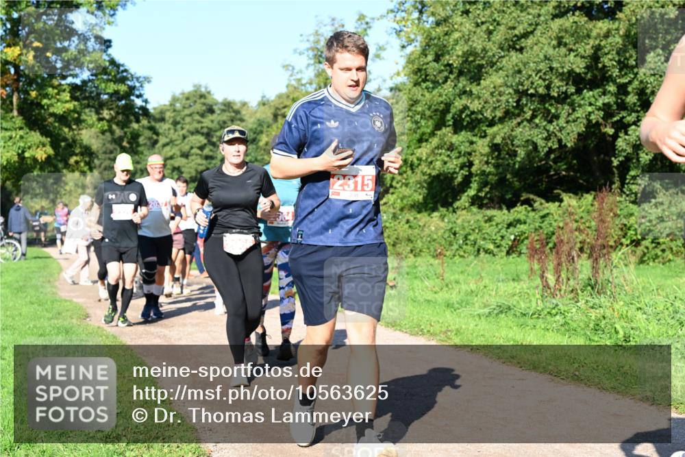 27.09.2026 - 35. Volkslauf durch das schöne Alstertal Dr. Thomas Lammeyer http://msf.ph/oto/10563625 27.09.2026 10:27:22 Laufen  meine-sportfotos.de