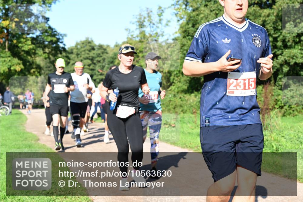 27.09.2026 - 35. Volkslauf durch das schöne Alstertal Dr. Thomas Lammeyer http://msf.ph/oto/10563630 27.09.2026 10:27:23 Laufen 2064, 2315 meine-sportfotos.de