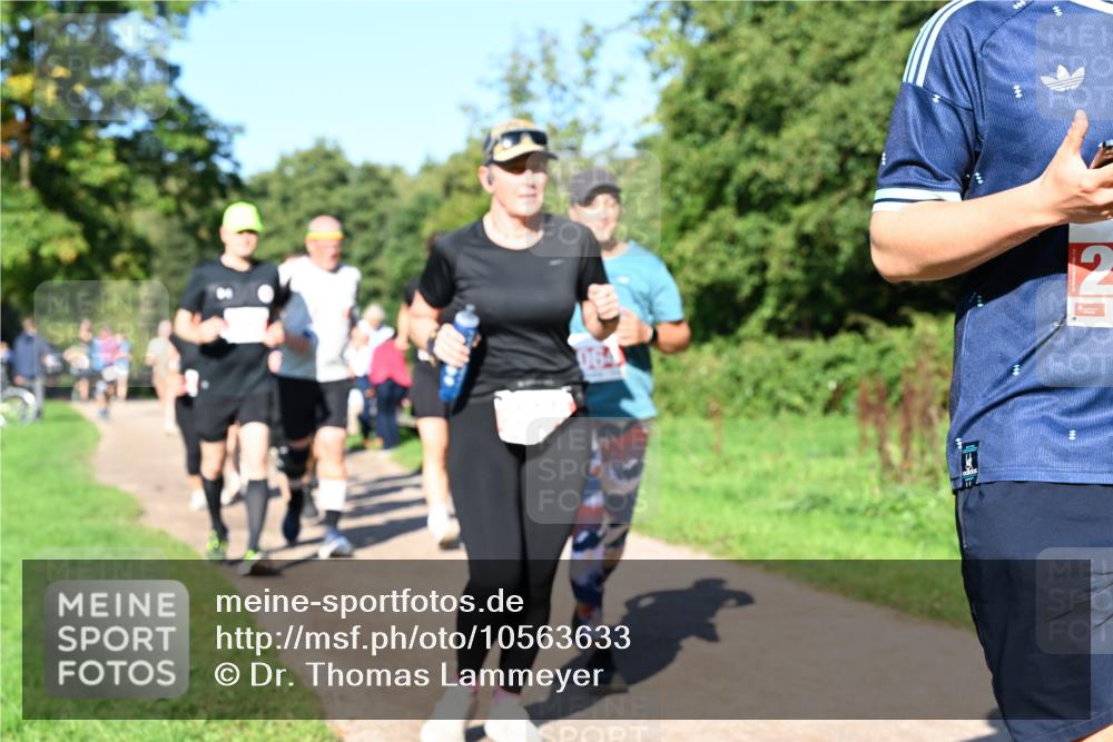 27.09.2026 - 35. Volkslauf durch das schöne Alstertal Dr. Thomas Lammeyer http://msf.ph/oto/10563633 27.09.2026 10:27:24 Laufen  meine-sportfotos.de