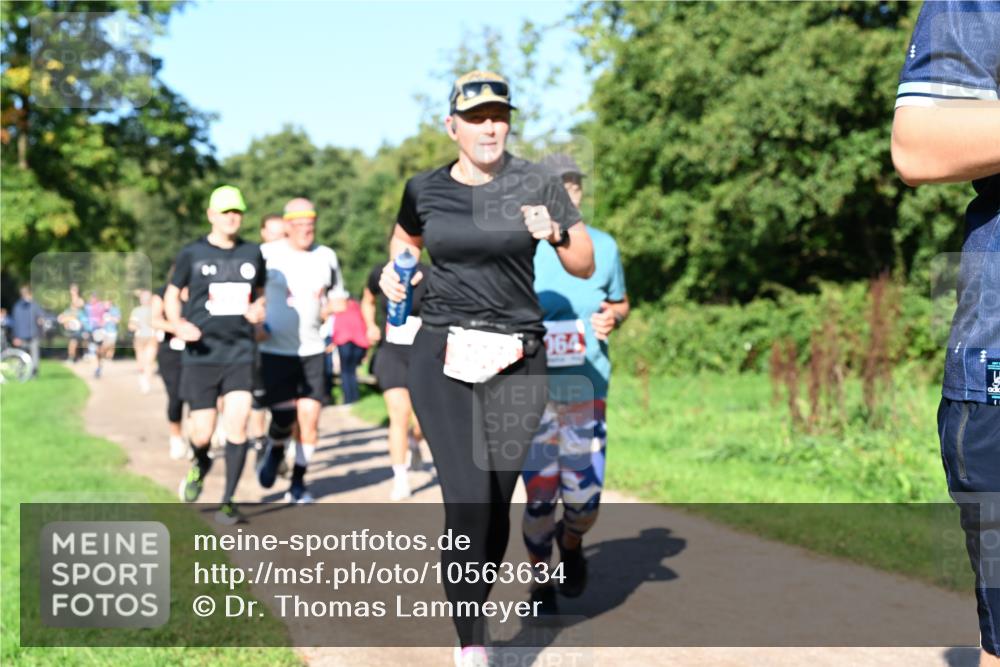 27.09.2026 - 35. Volkslauf durch das schöne Alstertal Dr. Thomas Lammeyer http://msf.ph/oto/10563634 27.09.2026 10:27:24 Laufen 164 meine-sportfotos.de
