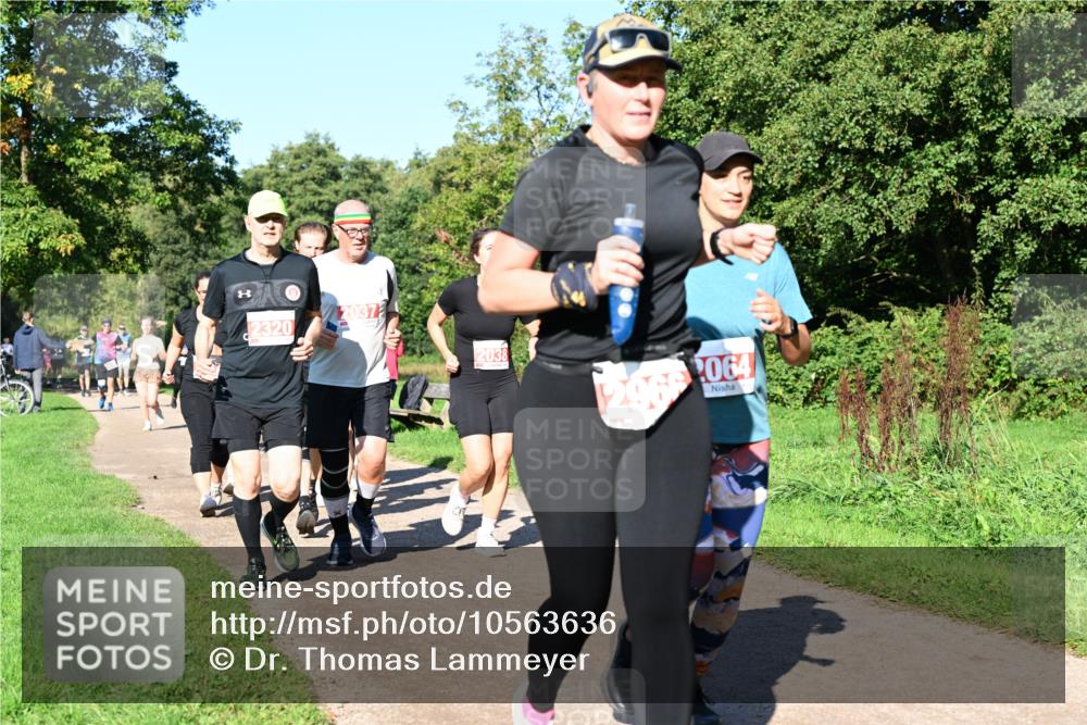 27.09.2026 - 35. Volkslauf durch das schöne Alstertal Dr. Thomas Lammeyer http://msf.ph/oto/10563636 27.09.2026 10:27:24 Laufen 2037, 2320, 2038, 2064 meine-sportfotos.de