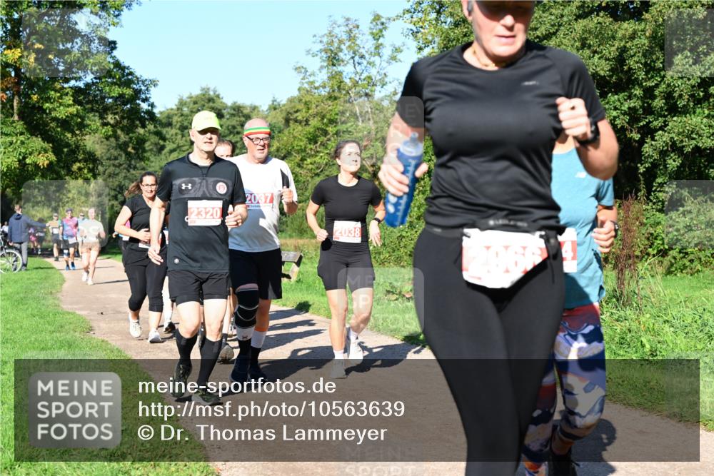 27.09.2026 - 35. Volkslauf durch das schöne Alstertal Dr. Thomas Lammeyer http://msf.ph/oto/10563639 27.09.2026 10:27:25 Laufen 2320, 2037, 2038 meine-sportfotos.de