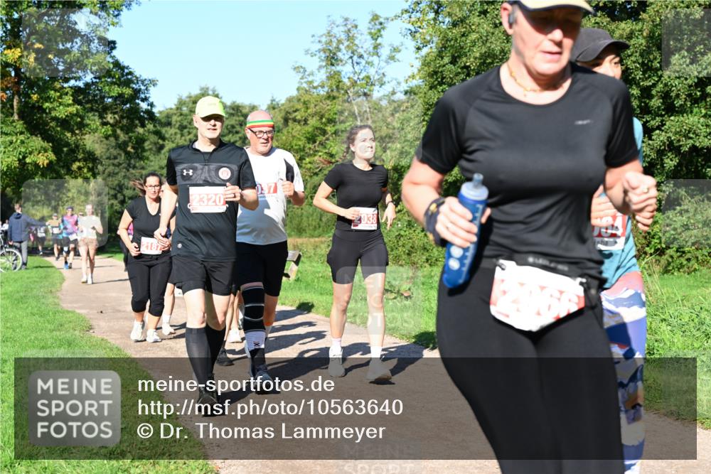 27.09.2026 - 35. Volkslauf durch das schöne Alstertal Dr. Thomas Lammeyer http://msf.ph/oto/10563640 27.09.2026 10:27:25 Laufen 2187, 2320, 2038 meine-sportfotos.de