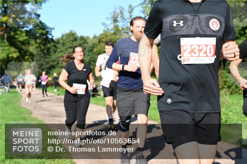 27.09.2026 - 35. Volkslauf durch das schöne Alstertal Dr. Thomas Lammeyer http://msf.ph/oto/10563654 27.09.2026 10:27:27 Laufen 2320, 1910 meine-sportfotos.de