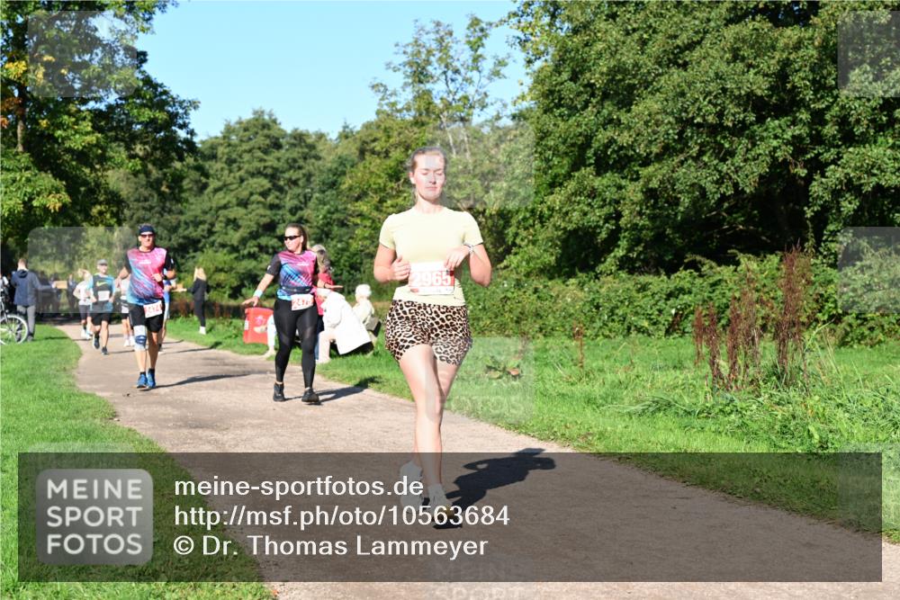 27.09.2026 - 35. Volkslauf durch das schöne Alstertal Dr. Thomas Lammeyer http://msf.ph/oto/10563684 27.09.2026 10:27:33 Laufen 2479, 2965, 7424 meine-sportfotos.de