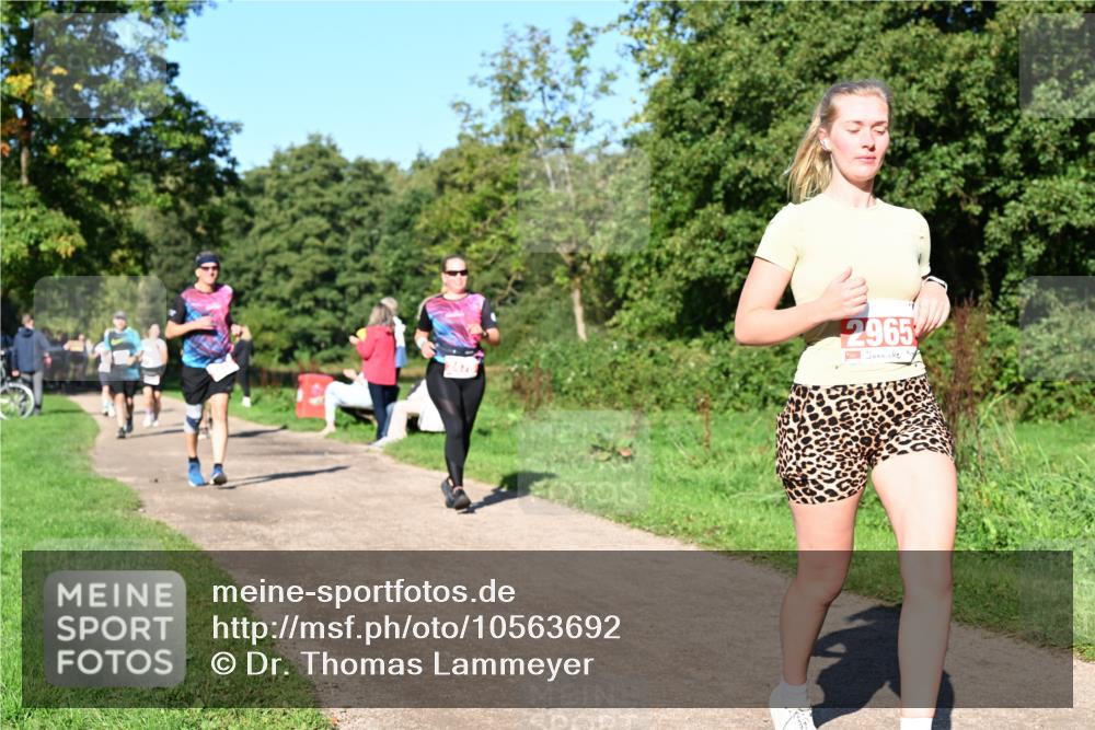 27.09.2026 - 35. Volkslauf durch das schöne Alstertal Dr. Thomas Lammeyer http://msf.ph/oto/10563692 27.09.2026 10:27:34 Laufen 2965 meine-sportfotos.de