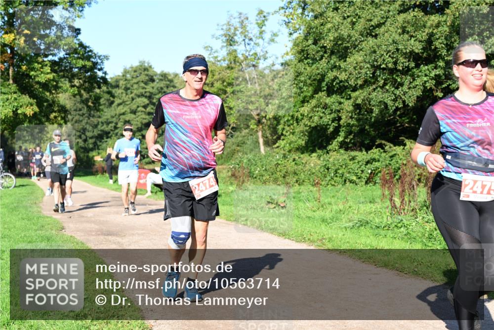 27.09.2026 - 35. Volkslauf durch das schöne Alstertal Dr. Thomas Lammeyer http://msf.ph/oto/10563714 27.09.2026 10:27:38 Laufen 2474, 2475 meine-sportfotos.de