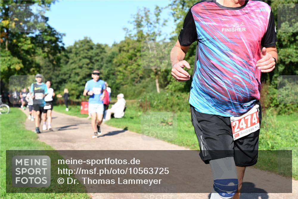 27.09.2026 - 35. Volkslauf durch das schöne Alstertal Dr. Thomas Lammeyer http://msf.ph/oto/10563725 27.09.2026 10:27:39 Laufen 2474 meine-sportfotos.de