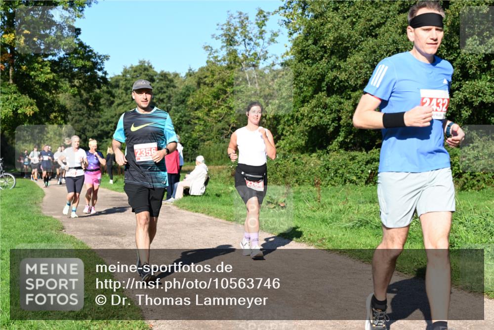 27.09.2026 - 35. Volkslauf durch das schöne Alstertal Dr. Thomas Lammeyer http://msf.ph/oto/10563746 27.09.2026 10:27:43 Laufen 2356, 2432 meine-sportfotos.de