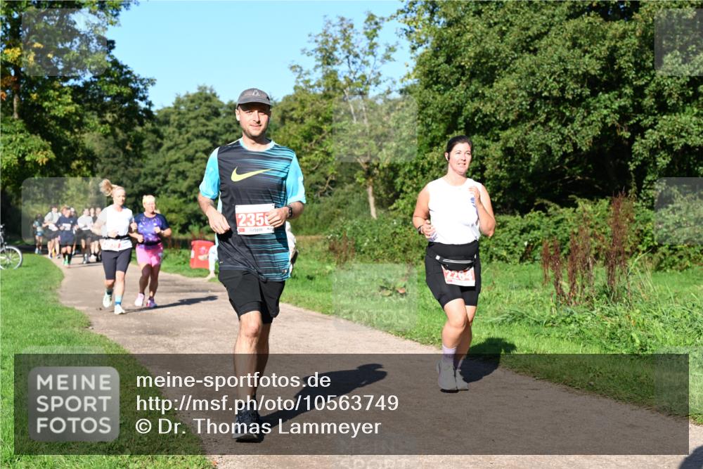 27.09.2026 - 35. Volkslauf durch das schöne Alstertal Dr. Thomas Lammeyer http://msf.ph/oto/10563749 27.09.2026 10:27:44 Laufen 235 meine-sportfotos.de