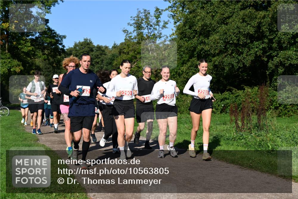 27.09.2026 - 35. Volkslauf durch das schöne Alstertal Dr. Thomas Lammeyer http://msf.ph/oto/10563805 27.09.2026 10:27:59 Laufen 1653, 17, 21, 52, 2290, 2288, 148, 2289 meine-sportfotos.de