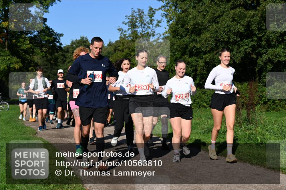 27.09.2026 - 35. Volkslauf durch das schöne Alstertal Dr. Thomas Lammeyer http://msf.ph/oto/10563810 27.09.2026 10:27:59 Laufen  meine-sportfotos.de