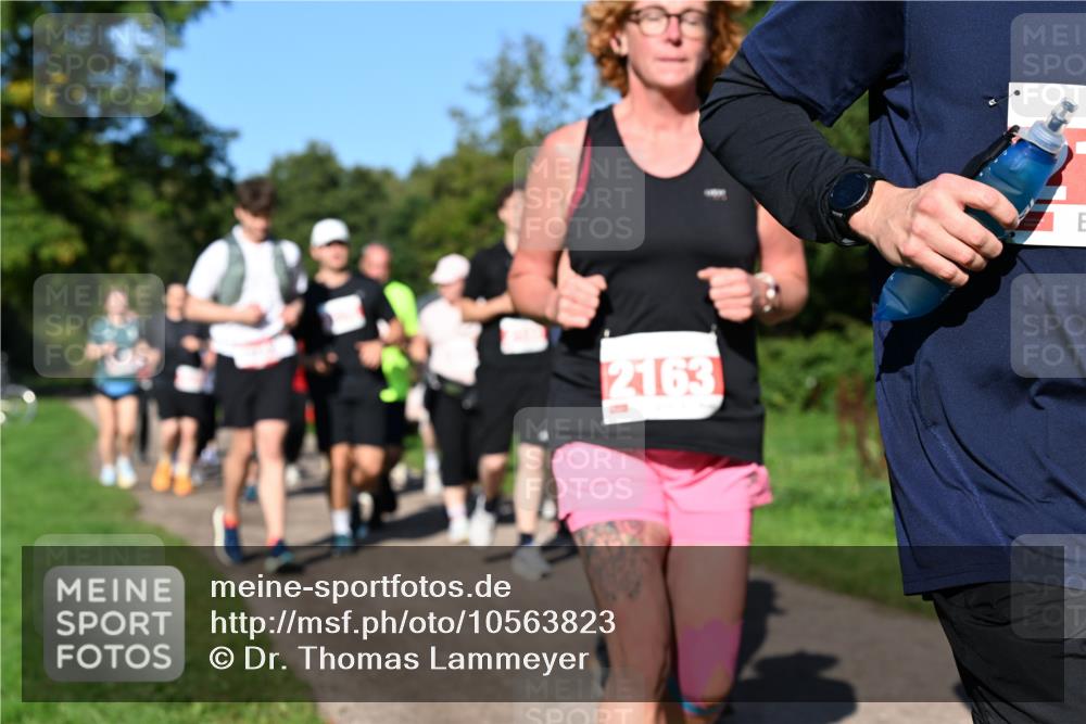 27.09.2026 - 35. Volkslauf durch das schöne Alstertal Dr. Thomas Lammeyer http://msf.ph/oto/10563823 27.09.2026 10:28:02 Laufen 2163 meine-sportfotos.de