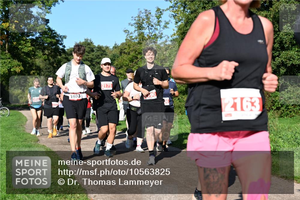 27.09.2026 - 35. Volkslauf durch das schöne Alstertal Dr. Thomas Lammeyer http://msf.ph/oto/10563825 27.09.2026 10:28:02 Laufen 2006, 1653, 2175, 2163 meine-sportfotos.de