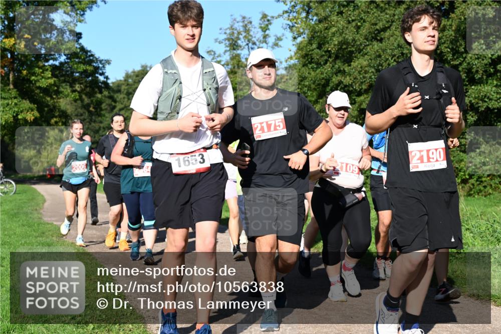 27.09.2026 - 35. Volkslauf durch das schöne Alstertal Dr. Thomas Lammeyer http://msf.ph/oto/10563838 27.09.2026 10:28:04 Laufen  meine-sportfotos.de