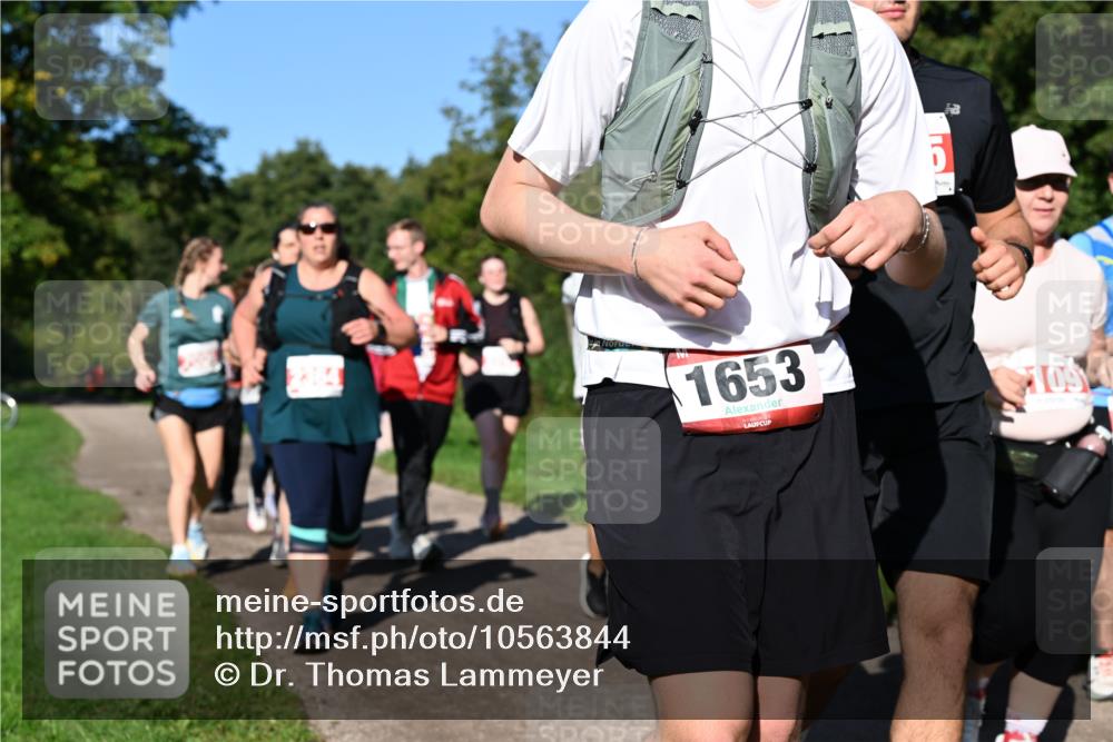 27.09.2026 - 35. Volkslauf durch das schöne Alstertal Dr. Thomas Lammeyer http://msf.ph/oto/10563844 27.09.2026 10:28:05 Laufen 1653, 5, 109 meine-sportfotos.de