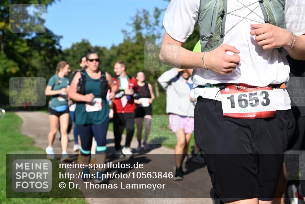 27.09.2026 - 35. Volkslauf durch das schöne Alstertal Dr. Thomas Lammeyer http://msf.ph/oto/10563846 27.09.2026 10:28:06 Laufen 1653 meine-sportfotos.de