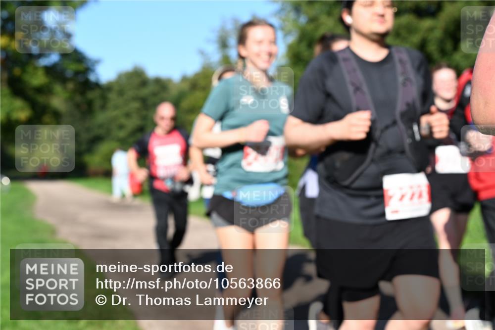 27.09.2026 - 35. Volkslauf durch das schöne Alstertal Dr. Thomas Lammeyer http://msf.ph/oto/10563866 27.09.2026 10:28:09 Laufen  meine-sportfotos.de